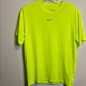 Nike Green Short Sleeve Tee Athletic Performance